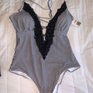 NWT ONE PIECE BLACK AND WHITE STRIPED BIKINI